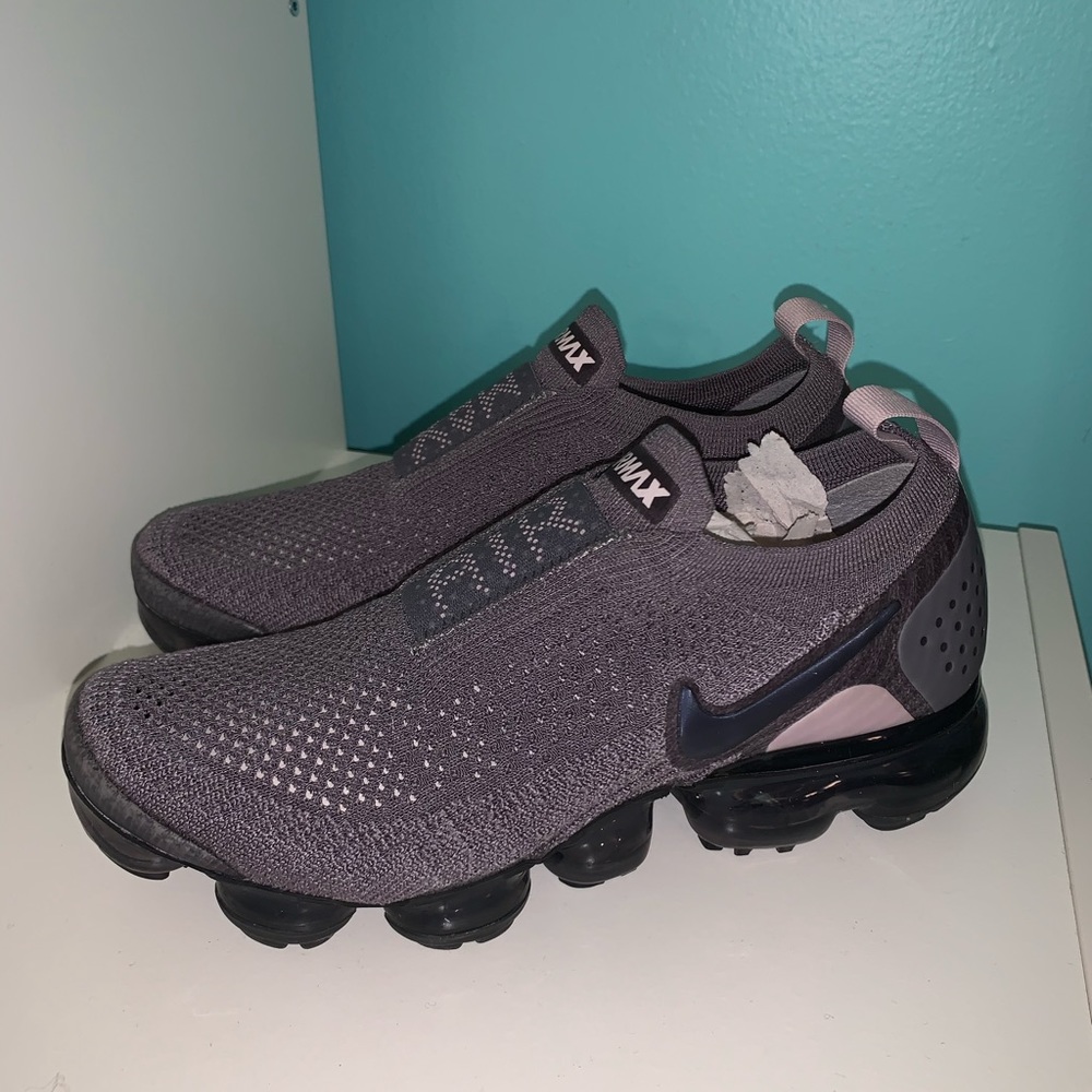 Nike Vapor Max size 7 women with box.